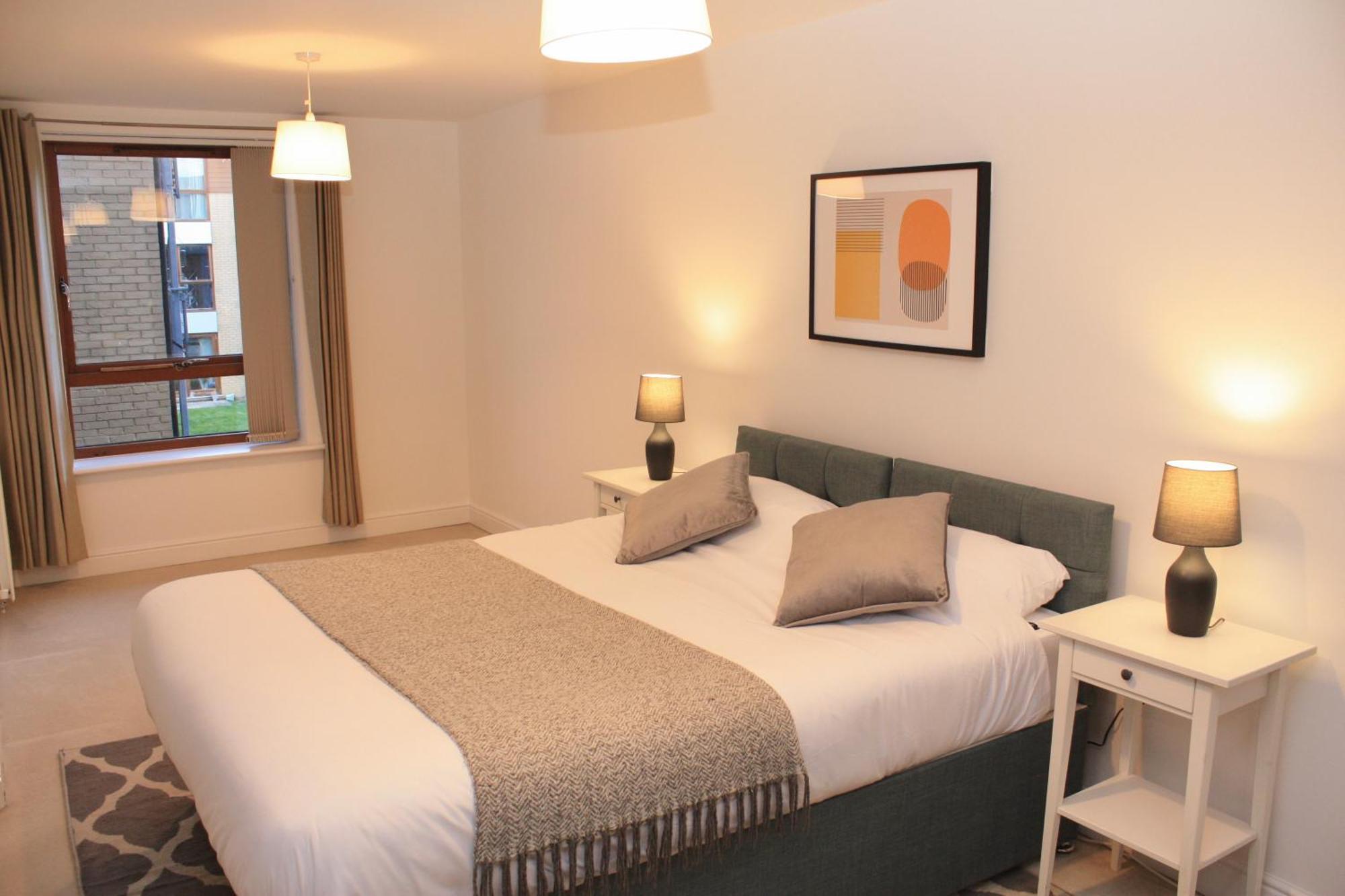2 Bed 2 Bath Apartment & Parking - Lgw 10Min Drive كرولي المظهر الخارجي الصورة